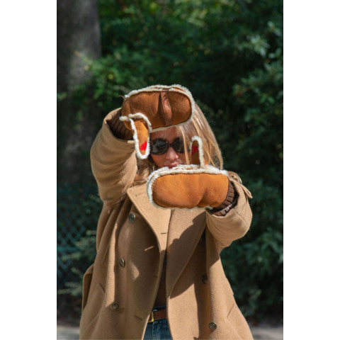 Agnelle Erika Mitten