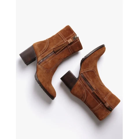 Penelope Cropped Fina Tassel Boot