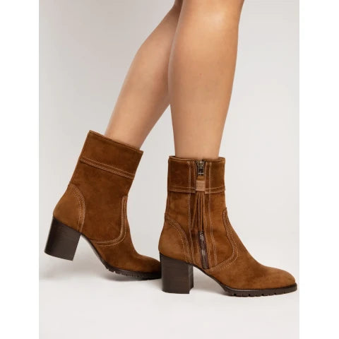 Penelope Cropped Fina Tassel Boot