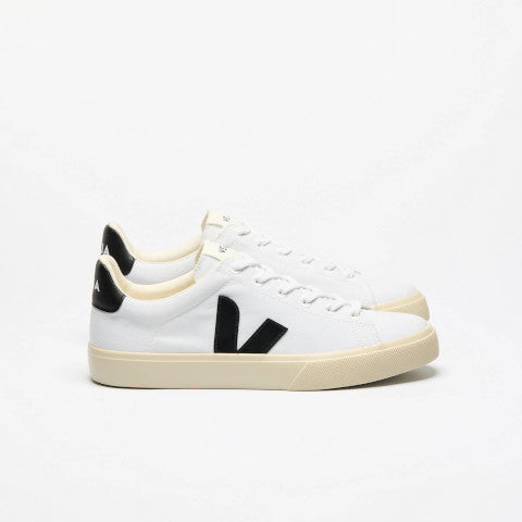 Veja Campo Canvas in White Black