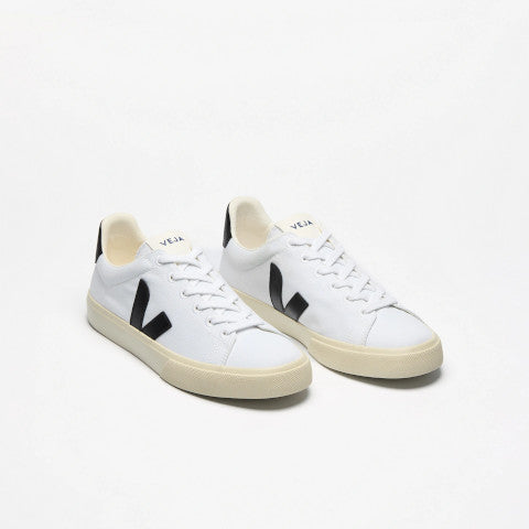 Veja Campo Canvas in White Black