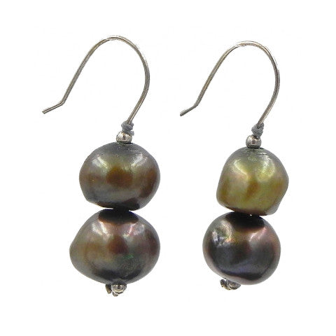 Jella-IridescentOliveDoublePearlEarrings-2021-Pumpz
