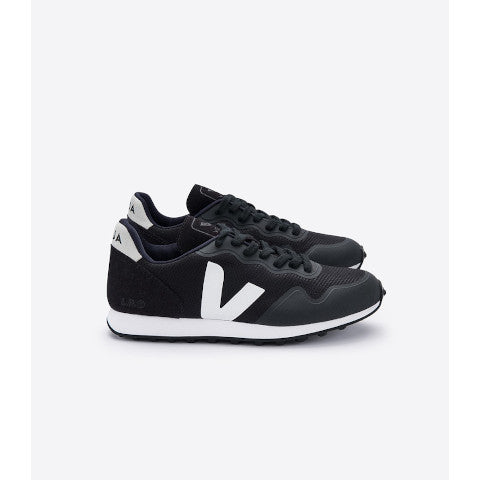 Veja SDU RT Black Natural Pumpz