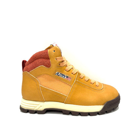 Autry Malga Hiking Boots in Peach