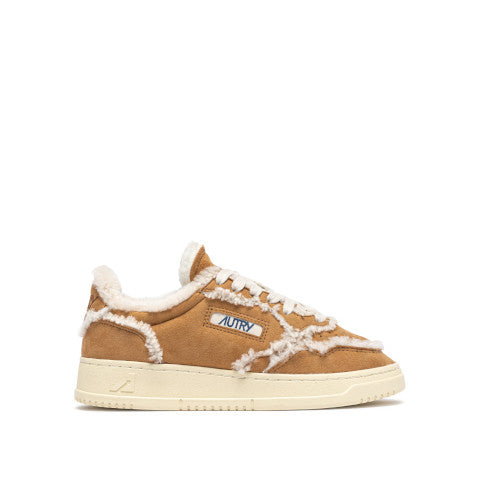 Autry Medalist in Suede Cognac and Shearling