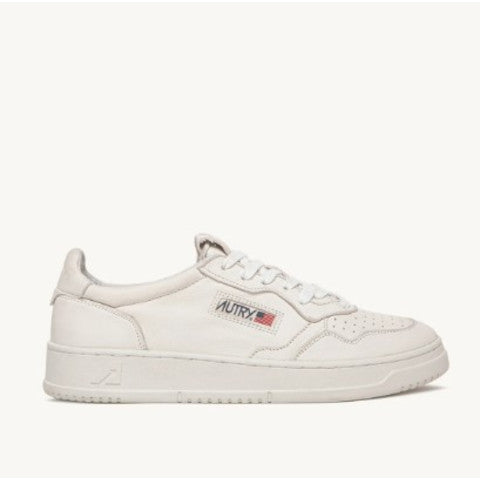 Autry Medalist Low Solid White Sneaker