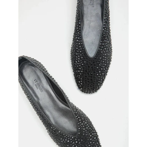 Le Monde Beryl Luna Slipper with Black Crystals
