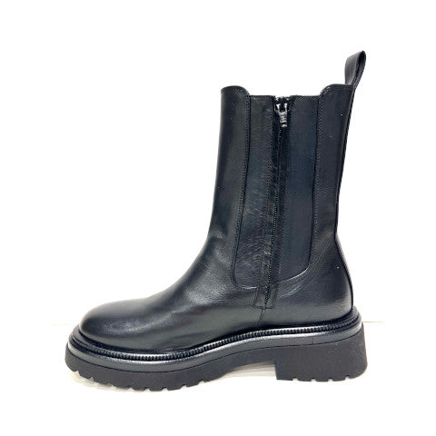 Mara Bini Guanto Chelsea Boot in Black