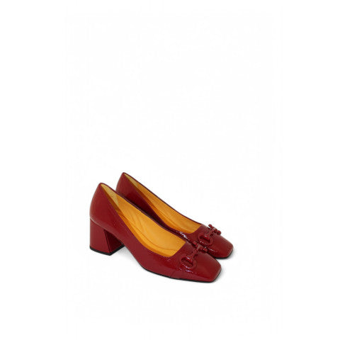 Mara Bini Zaira Pump in Red Patent