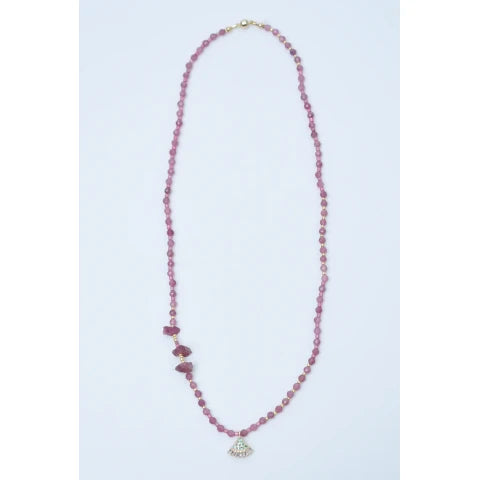 Monshiro Pink Short Necklace