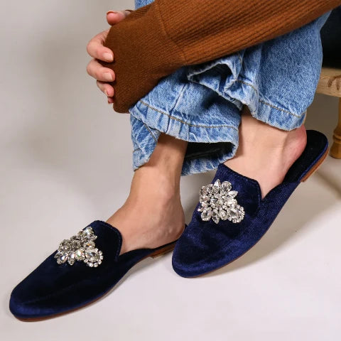 Mystique Velvet Mule