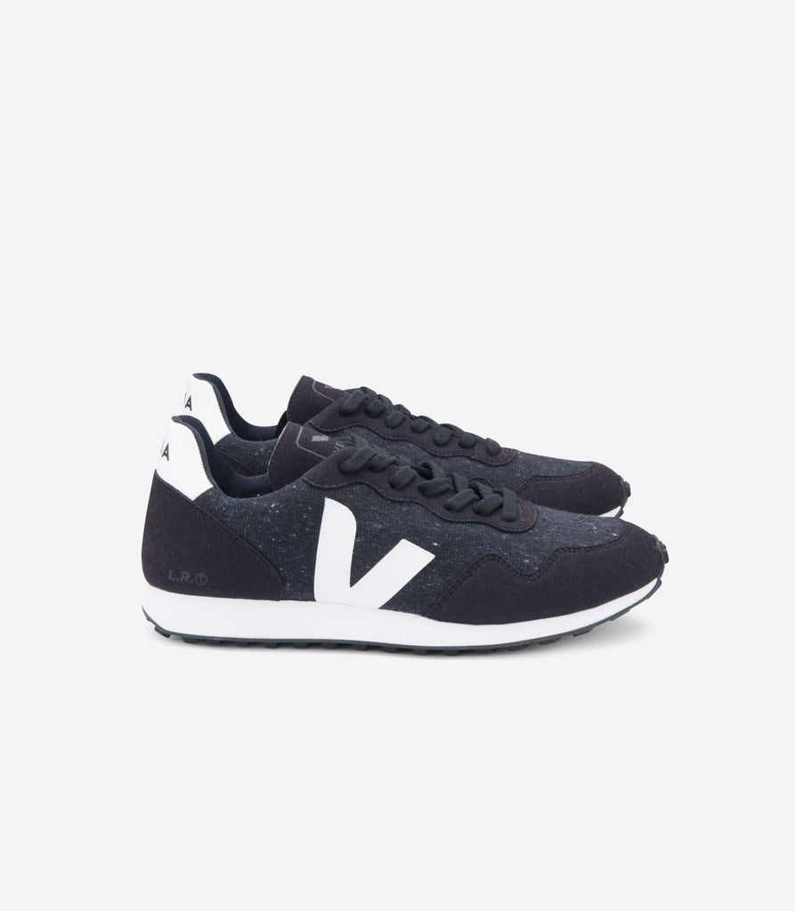 Veja SDU Rec Flannel Navy with White V Sneaker