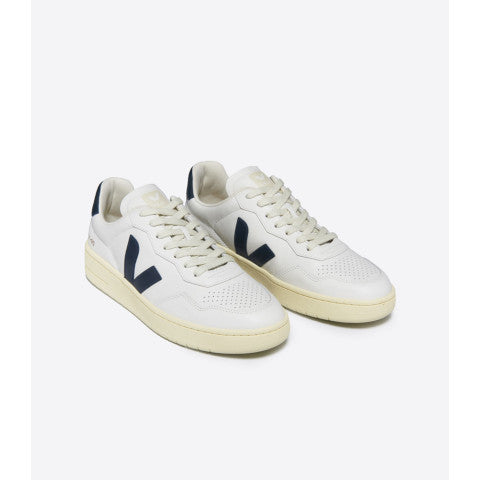 Veja V-90 Extra White Sneaker