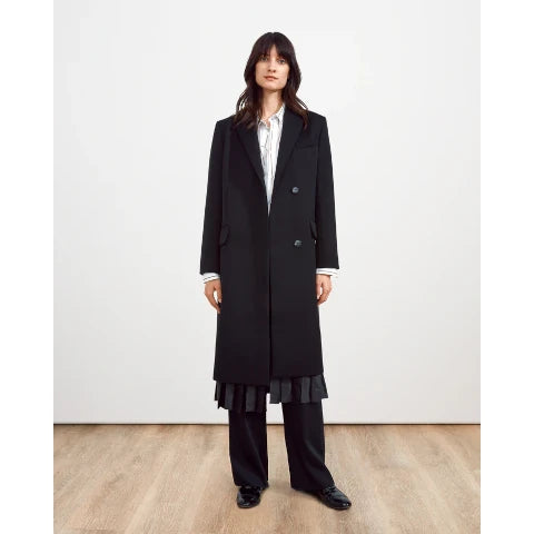 WE-AR4 Grammercy Pleated Coat in Black