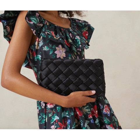 Aviva Woven Puff Clutch ~ Scarlet – Chic Streets