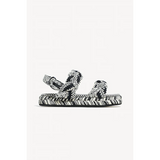Amambaih Maria Flat Sandal